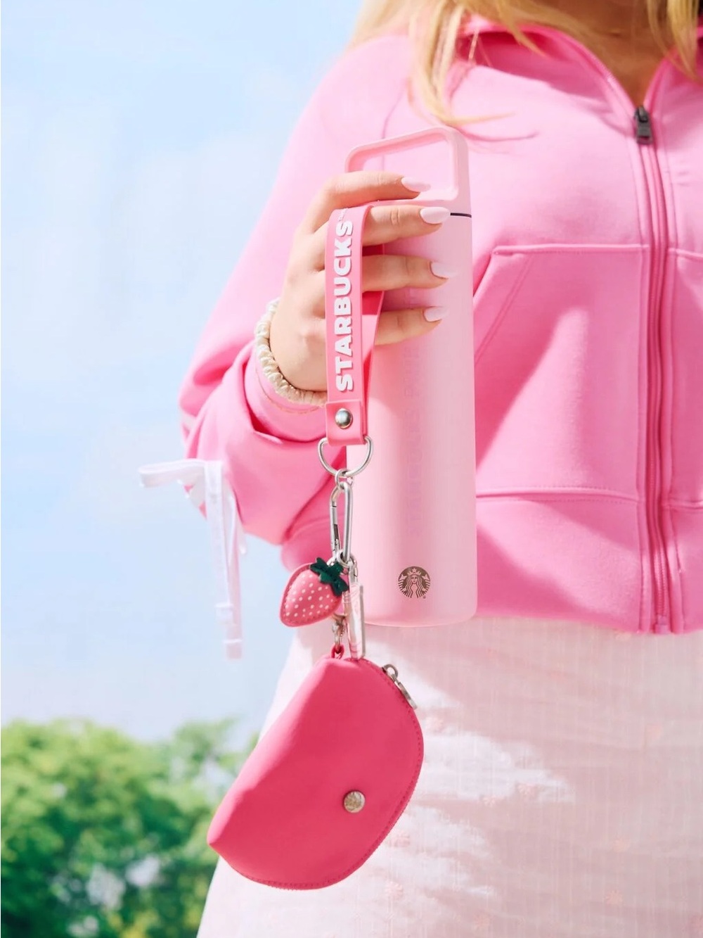 Starbucks Summer Collection 2026 Pouch Writslet Pink Drink&Strawbery  Keychain - Picture 9 of 9